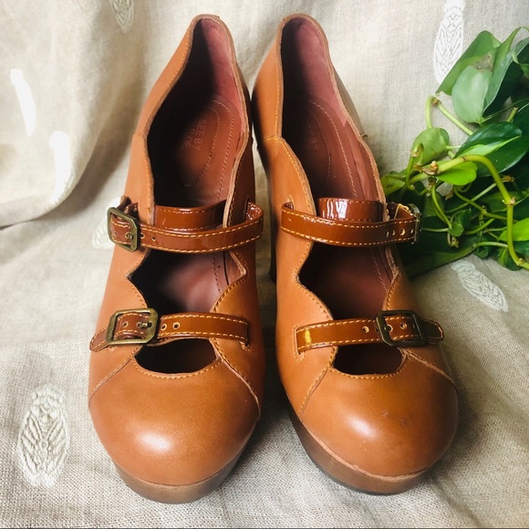 See By Chloe Mary Jane Wooden Heels - Picture 2 of 8